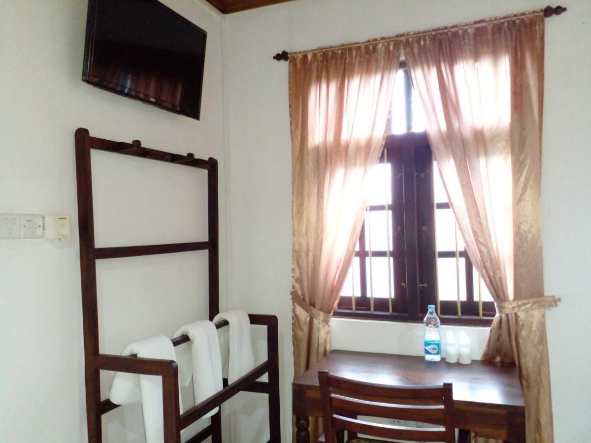 Muduna Walawwa Resort Kandy Luaran gambar