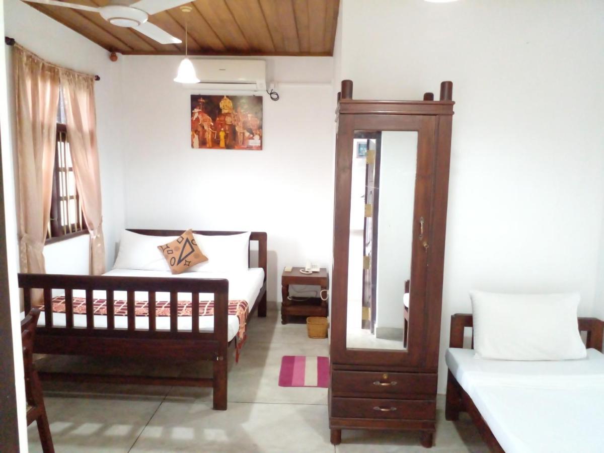 Muduna Walawwa Resort Kandy Luaran gambar