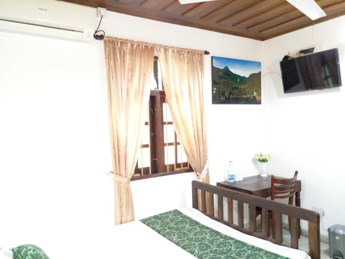Muduna Walawwa Resort Kandy Luaran gambar
