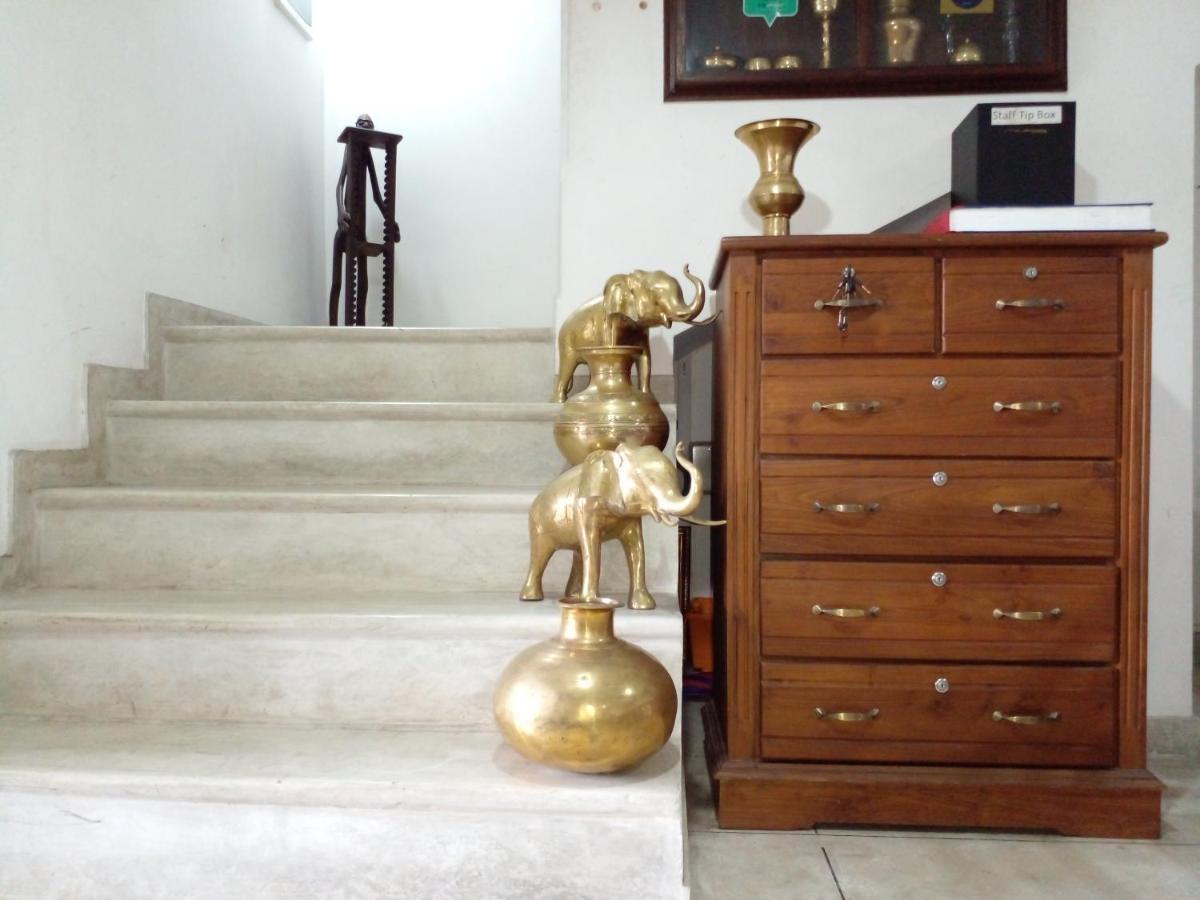 Muduna Walawwa Resort Kandy Luaran gambar