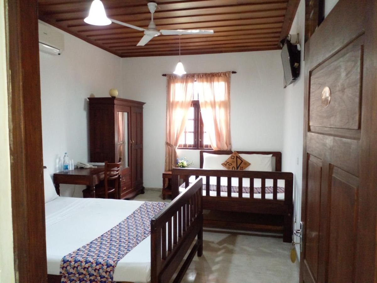 Muduna Walawwa Resort Kandy Luaran gambar