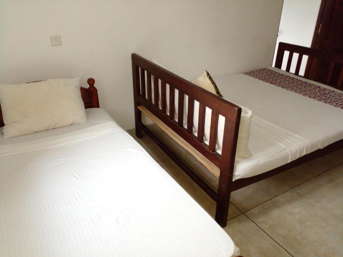 Muduna Walawwa Resort Kandy Luaran gambar