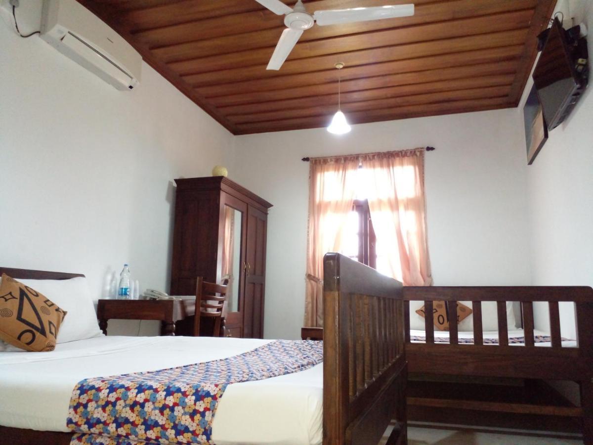 Muduna Walawwa Resort Kandy Luaran gambar