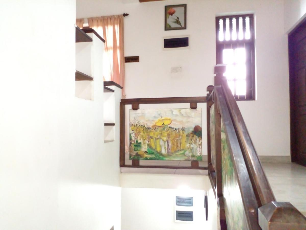 Muduna Walawwa Resort Kandy Luaran gambar