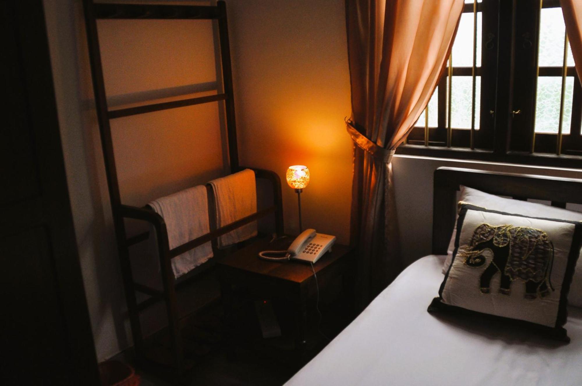 Muduna Walawwa Resort Kandy Luaran gambar