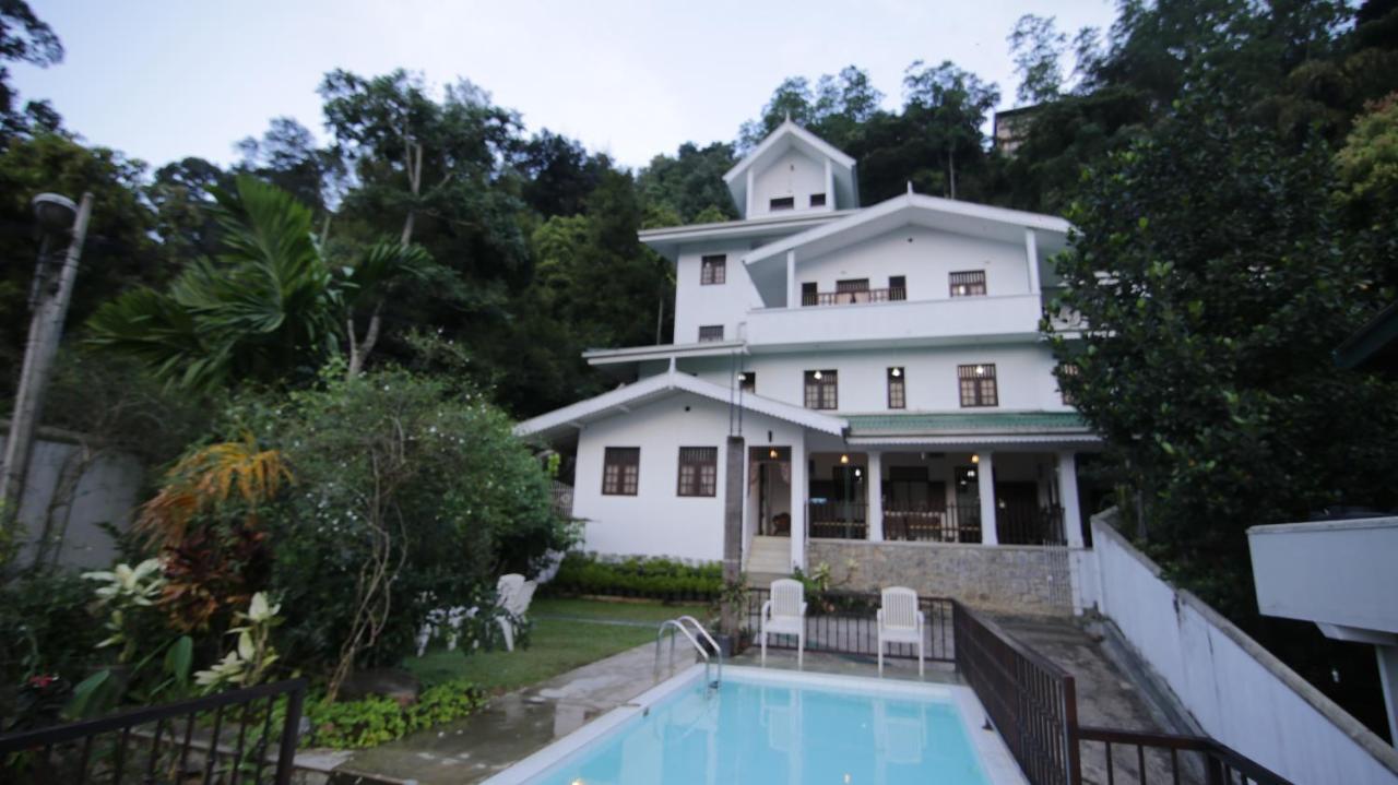 Muduna Walawwa Resort Kandy Luaran gambar